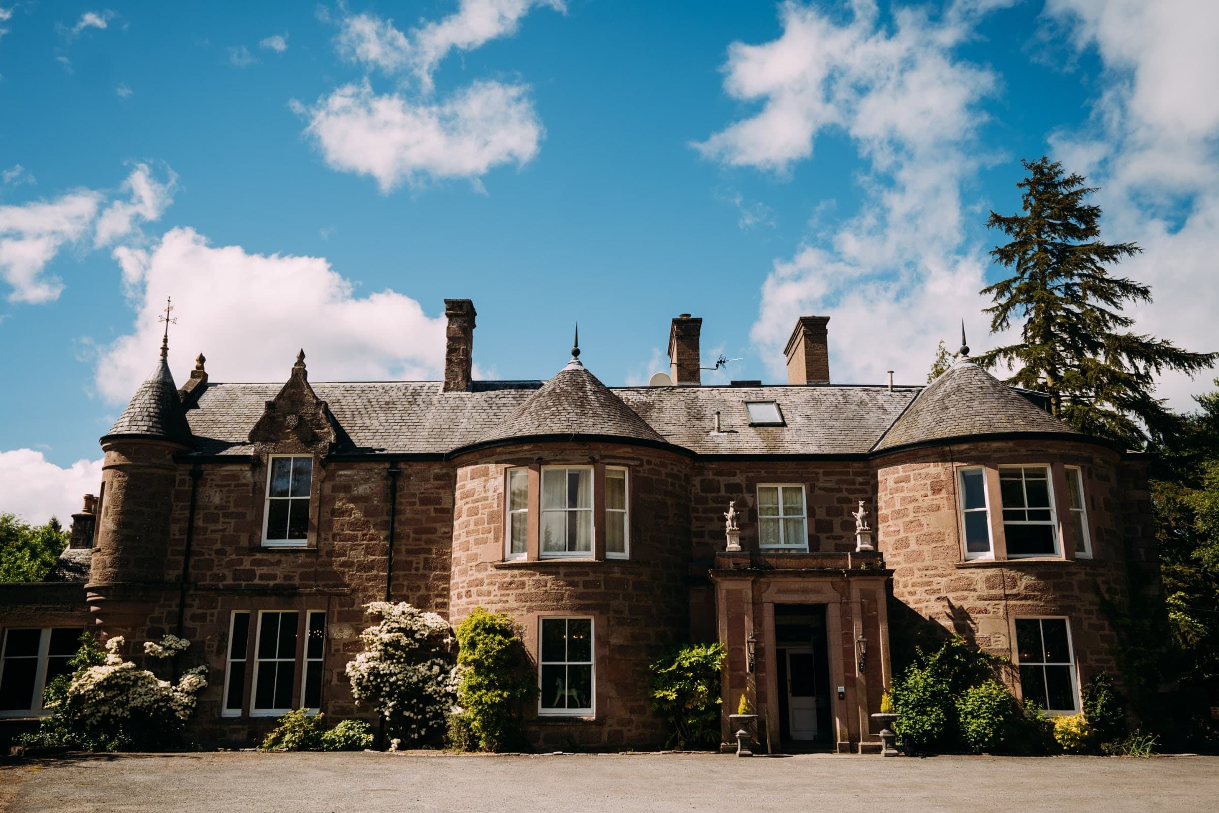 McArthur Manor wedding venue in Blairgowrie, Scotland